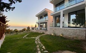 Summer Wine Boutique Hotel