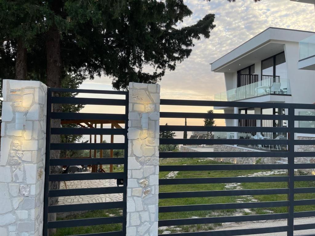 Summer Wine Boutique Hotel Dhermi Exterior photo