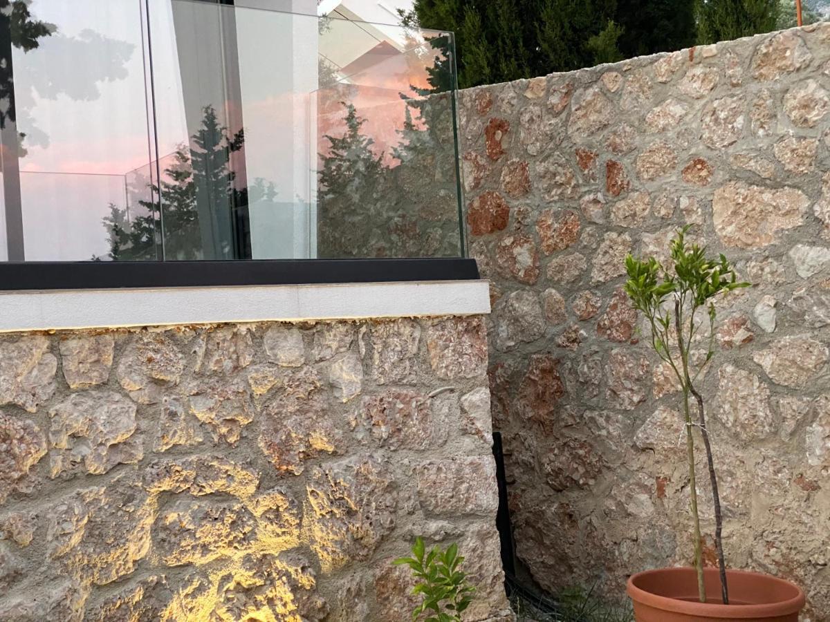 Summer Wine Boutique Hotel Dhermi Exterior photo